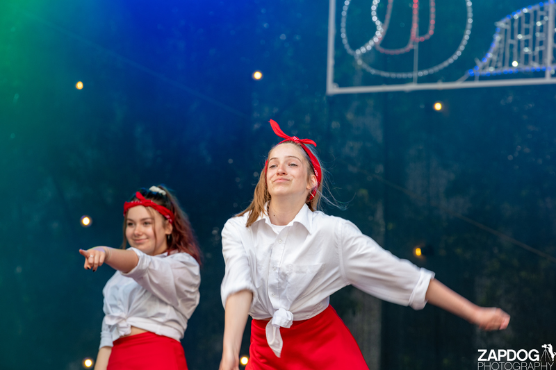 galleries/WellXmas2019/Dancers/mid/mid_welly2019_-3204.jpg