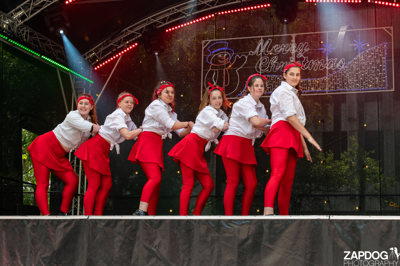 galleries/WellXmas2019/Dancers/mid/mid_welly2019_-3227.jpg