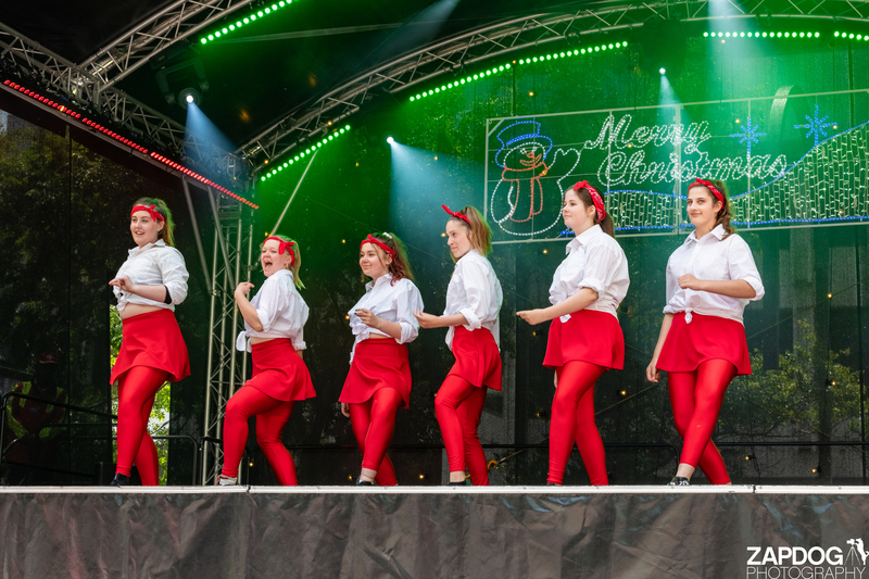 galleries/WellXmas2019/Dancers/mid/mid_welly2019_-3236.jpg