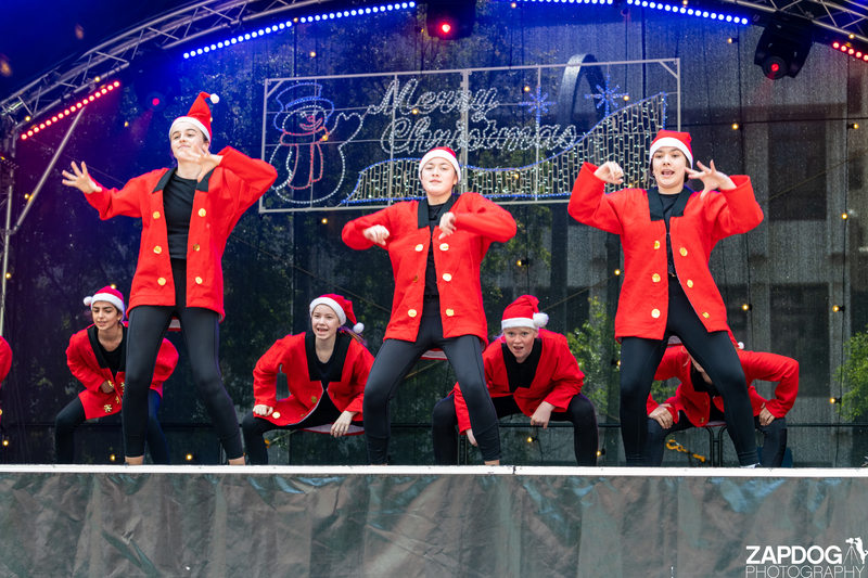galleries/WellXmas2019/Dancers/mid/mid_welly2019_-3263.jpg