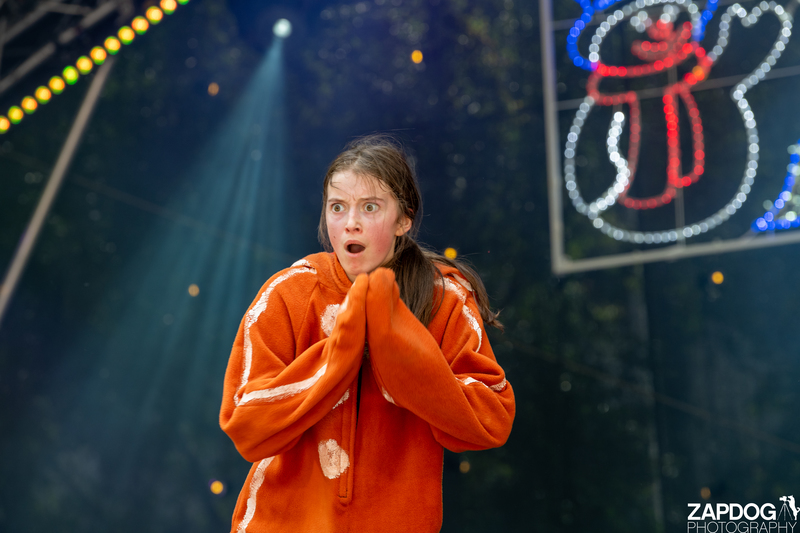 galleries/WellXmas2019/Dancers/mid/mid_welly2019_-3375.jpg