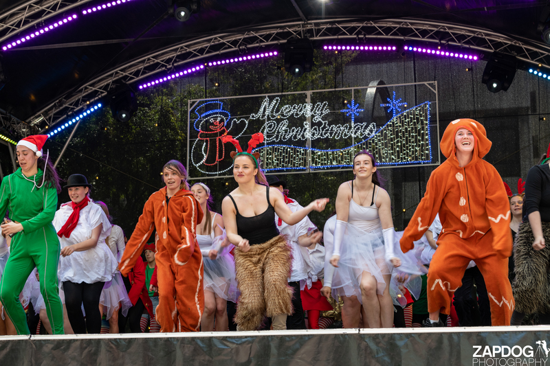 galleries/WellXmas2019/Dancers/mid/mid_welly2019_-3421.jpg