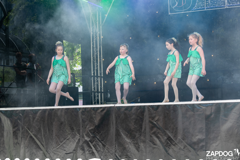 galleries/WellXmas2019/Dancers/mid/mid_welly2019_-3532.jpg