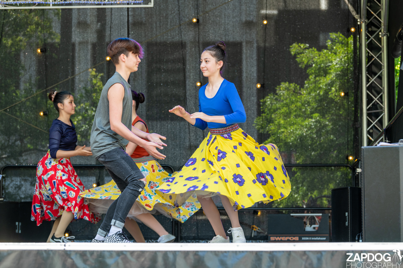 galleries/WellXmas2019/Dancers/mid/mid_welly2019_-3770.jpg