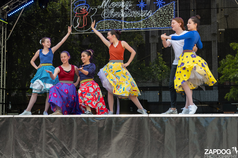 galleries/WellXmas2019/Dancers/mid/mid_welly2019_-3830.jpg