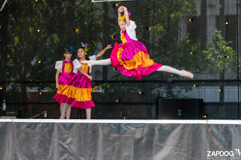 galleries/WellXmas2019/Dancers/mid/mid_welly2019_-3881.jpg