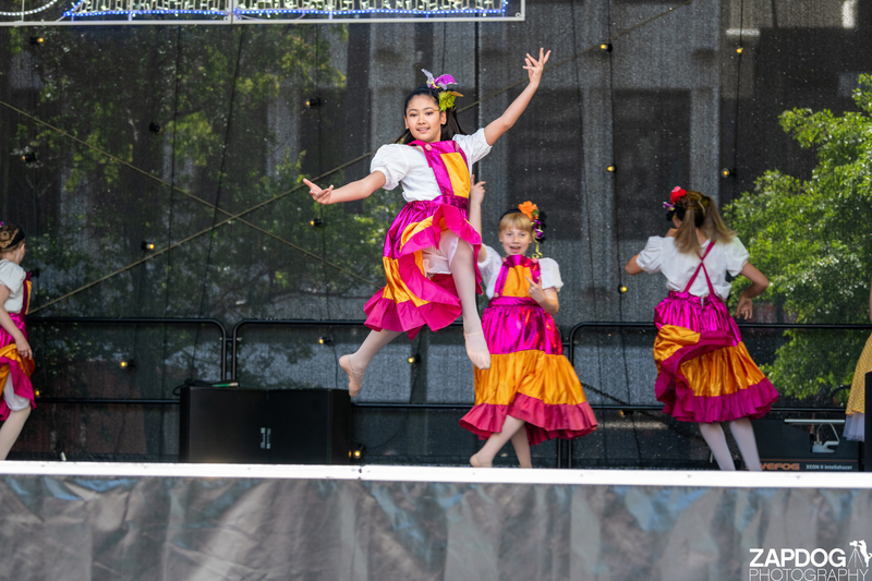 galleries/WellXmas2019/Dancers/mid/mid_welly2019_-3887.jpg