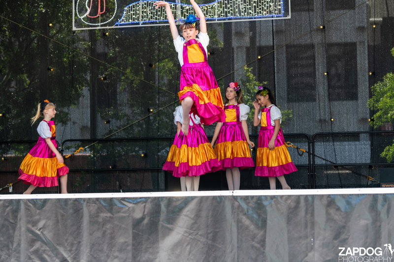galleries/WellXmas2019/Dancers/mid/mid_welly2019_-3899.jpg