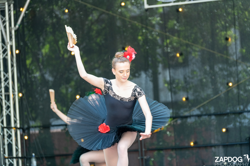 galleries/WellXmas2019/Dancers/mid/mid_welly2019_-3990.jpg