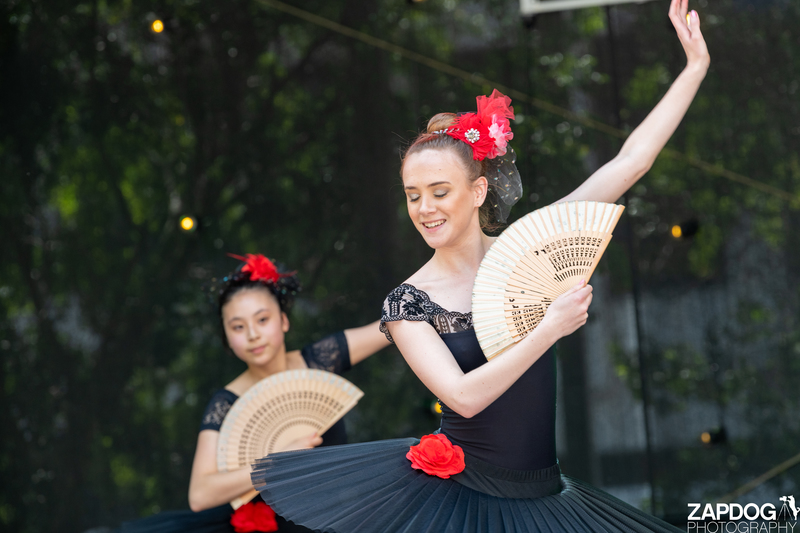 galleries/WellXmas2019/Dancers/mid/mid_welly2019_-3994.jpg