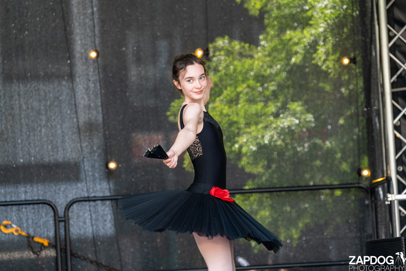 galleries/WellXmas2019/Dancers/mid/mid_welly2019_-3999.jpg