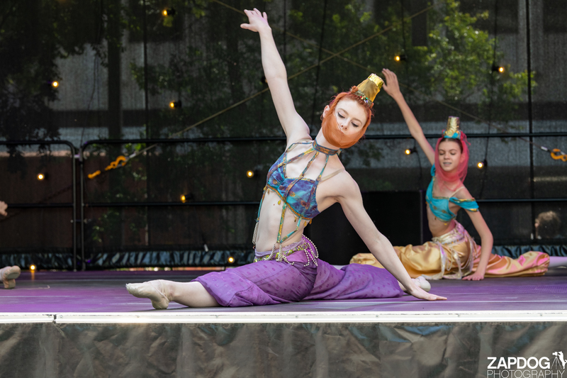 galleries/WellXmas2019/Dancers/mid/mid_welly2019_-4021.jpg