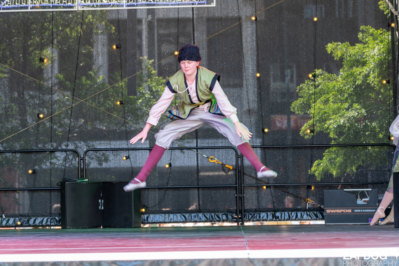 galleries/WellXmas2019/Dancers/mid/mid_welly2019_-4108.jpg
