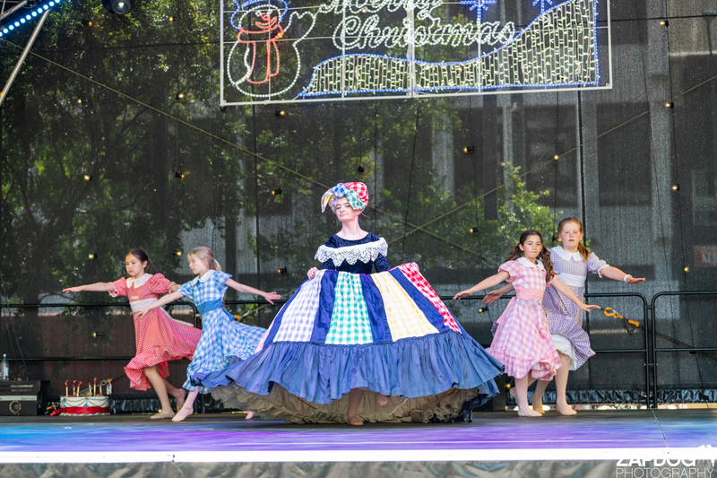 galleries/WellXmas2019/Dancers/mid/mid_welly2019_-4141.jpg
