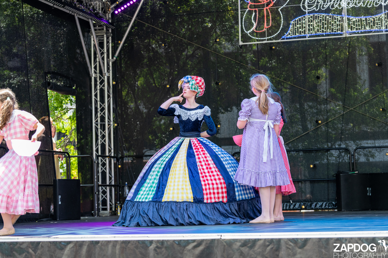 galleries/WellXmas2019/Dancers/mid/mid_welly2019_-4185.jpg