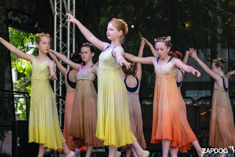 galleries/WellXmas2019/Dancers/mid/mid_welly2019_-4248.jpg