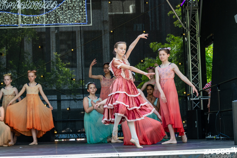 galleries/WellXmas2019/Dancers/mid/mid_welly2019_-4308.jpg