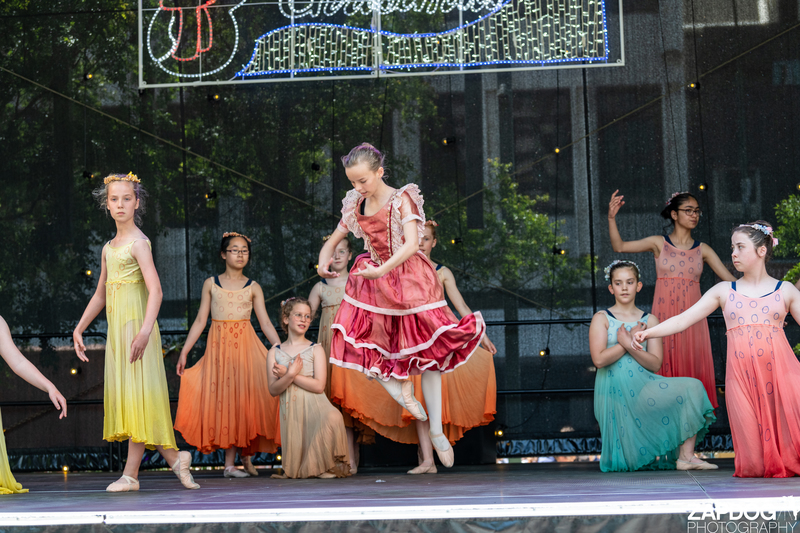 galleries/WellXmas2019/Dancers/mid/mid_welly2019_-4349.jpg