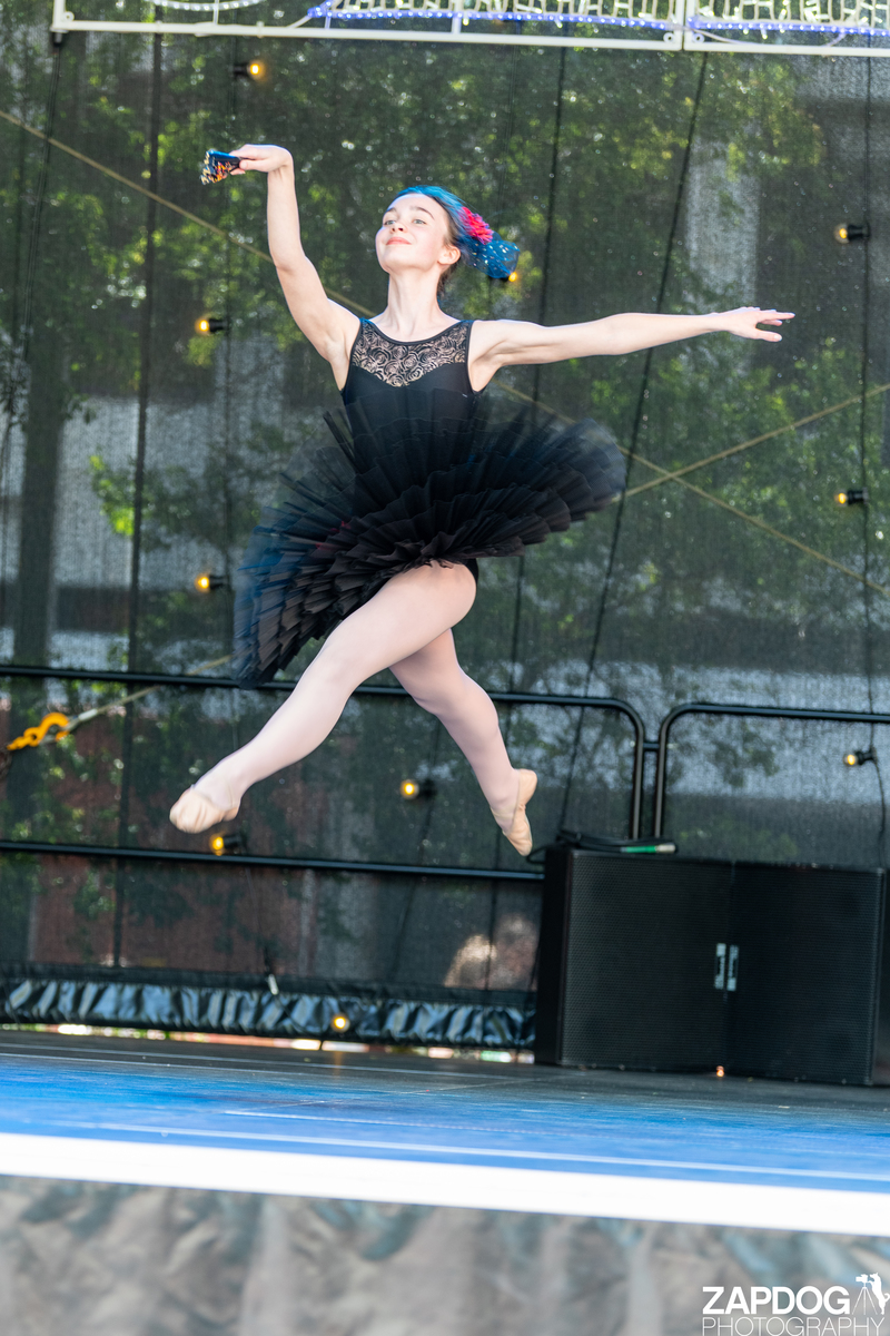 galleries/WellXmas2019/Dancers/mid/mid_welly2019_-4581.jpg