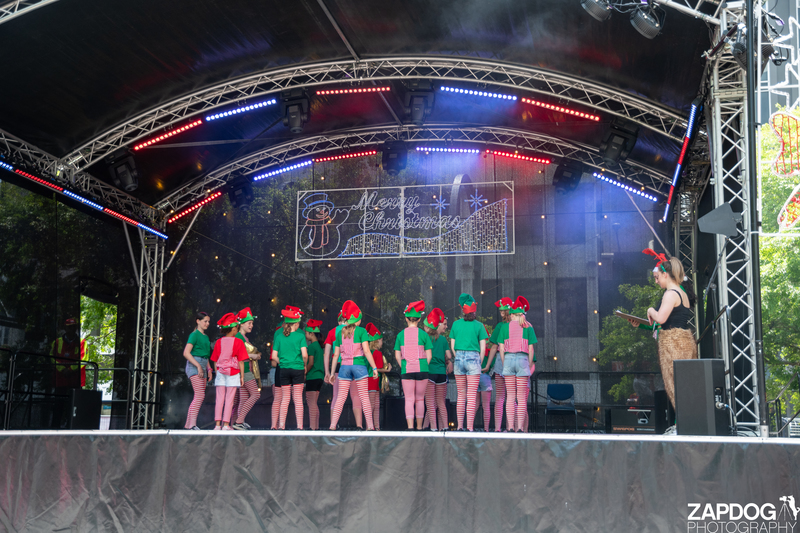 galleries/WellXmas2019/Dancers/mid/mid_welly2019_2_-5020.jpg