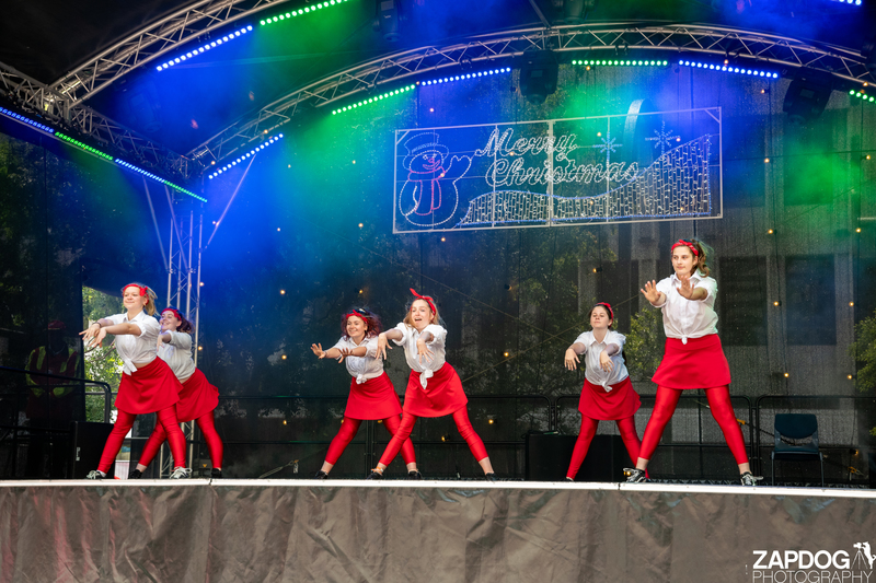 galleries/WellXmas2019/Dancers/mid/mid_welly2019_2_-5045.jpg