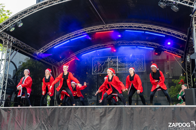 galleries/WellXmas2019/Dancers/mid/mid_welly2019_2_-5064.jpg