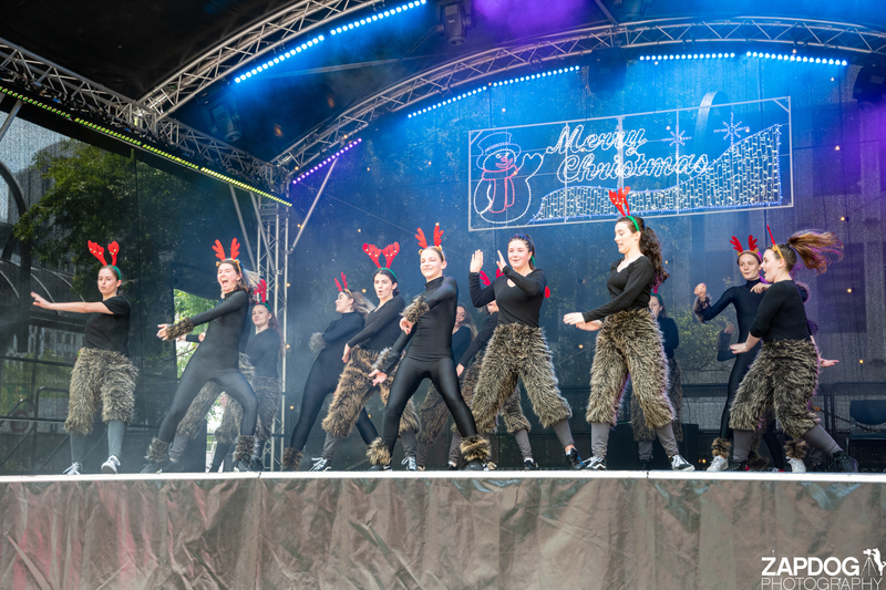 galleries/WellXmas2019/Dancers/mid/mid_welly2019_2_-5087.jpg