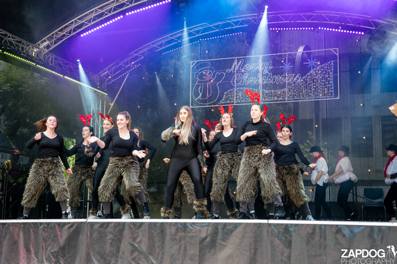 galleries/WellXmas2019/Dancers/mid/mid_welly2019_2_-5104.jpg