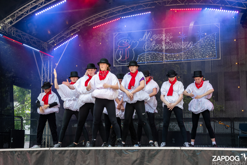 galleries/WellXmas2019/Dancers/mid/mid_welly2019_2_-5131.jpg