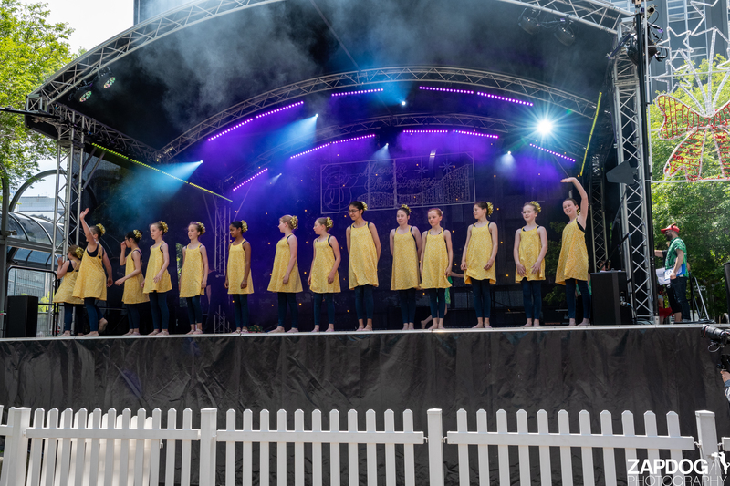 galleries/WellXmas2019/Dancers/mid/mid_welly2019_2_-5348.jpg