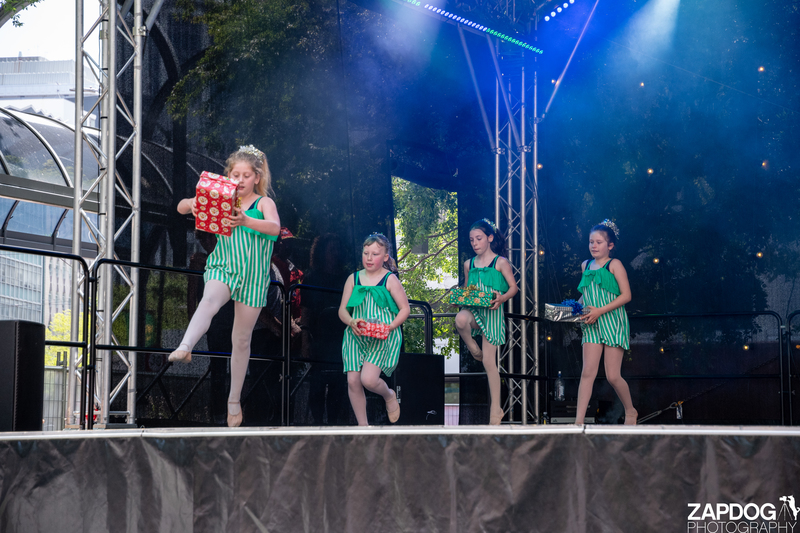 galleries/WellXmas2019/Dancers/mid/mid_welly2019_2_-5367.jpg