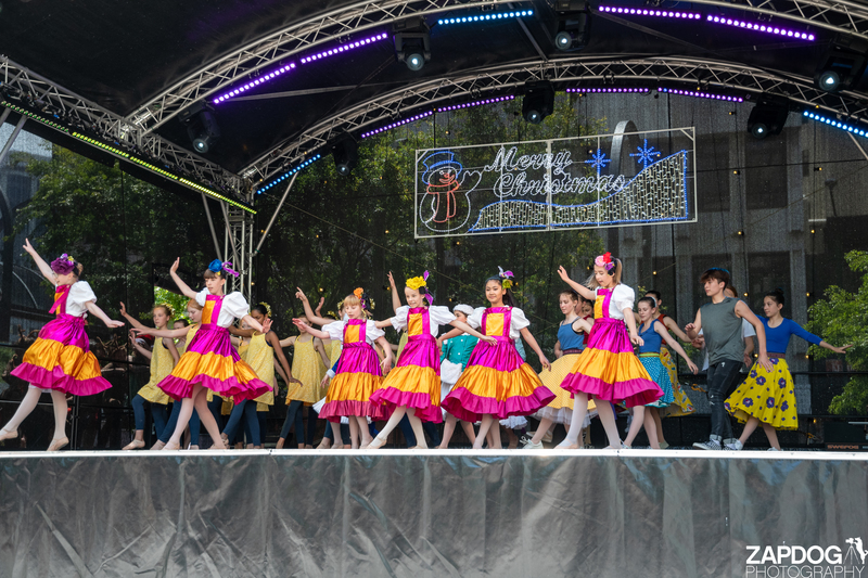 galleries/WellXmas2019/Dancers/mid/mid_welly2019_2_-5572.jpg