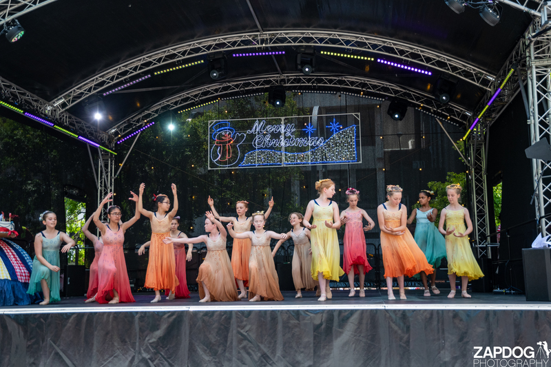 galleries/WellXmas2019/Dancers/mid/mid_welly2019_2_-5791.jpg