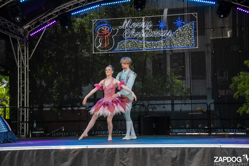 galleries/WellXmas2019/Dancers/mid/mid_welly2019_2_-5851.jpg