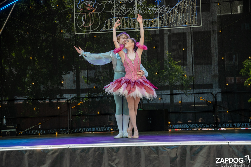 galleries/WellXmas2019/Dancers/mid/mid_welly2019_2_-5901.jpg