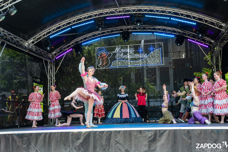 galleries/WellXmas2019/Dancers/mid/mid_welly2019_2_-5941.jpg