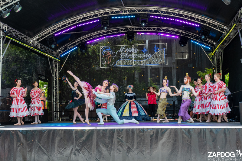 galleries/WellXmas2019/Dancers/mid/mid_welly2019_2_-5964.jpg