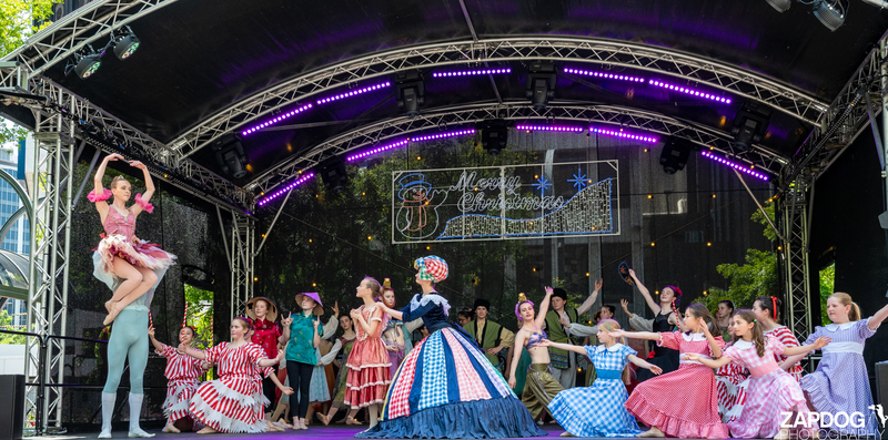 galleries/WellXmas2019/Dancers/mid/mid_welly2019_2_-6154.jpg