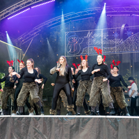 /galleries/WellXmas2019/Dancers/thumbs/th_welly2019_2_-5104.jpg