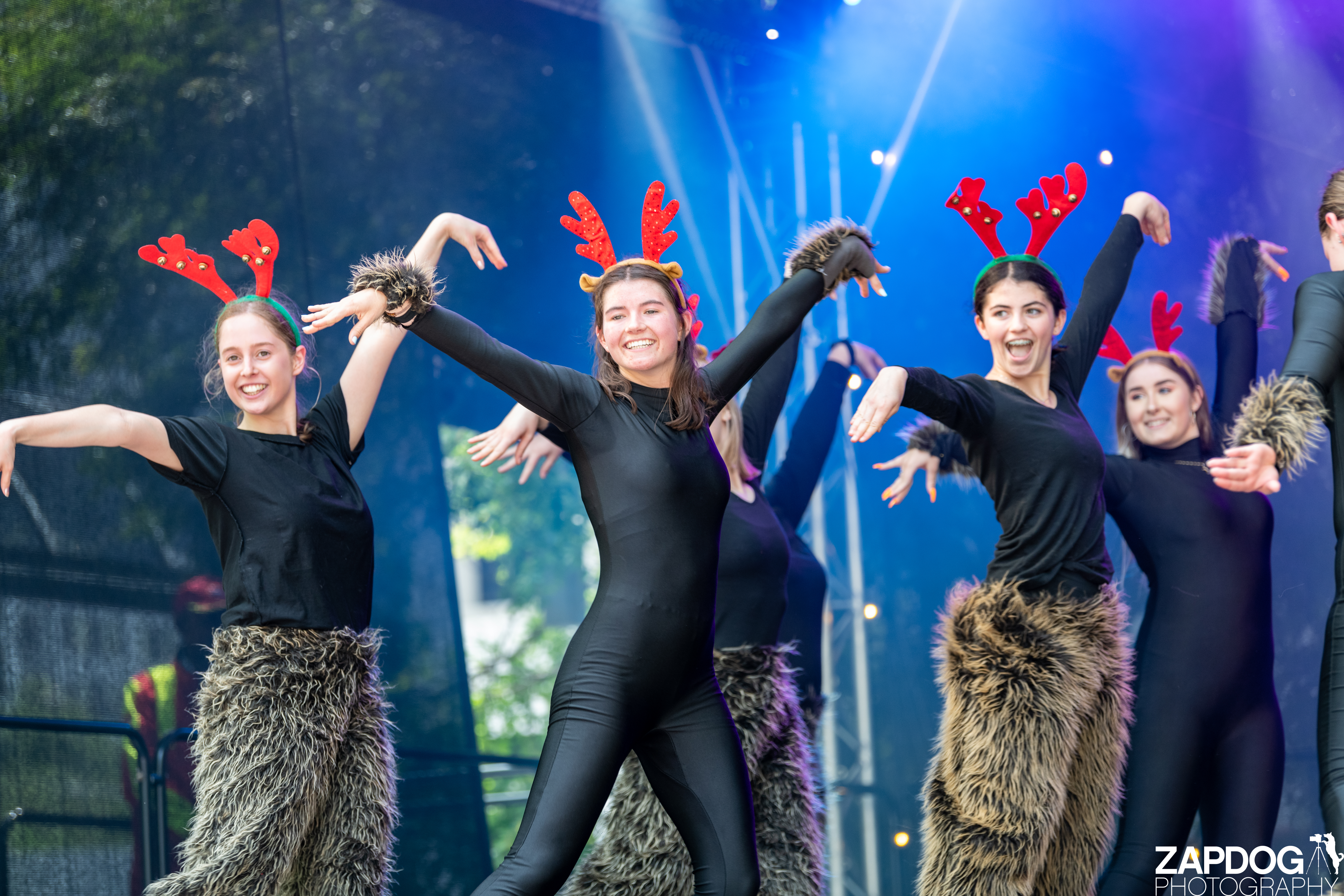 galleries/WellXmas2019/Dancers/welly2019_-3274.jpg