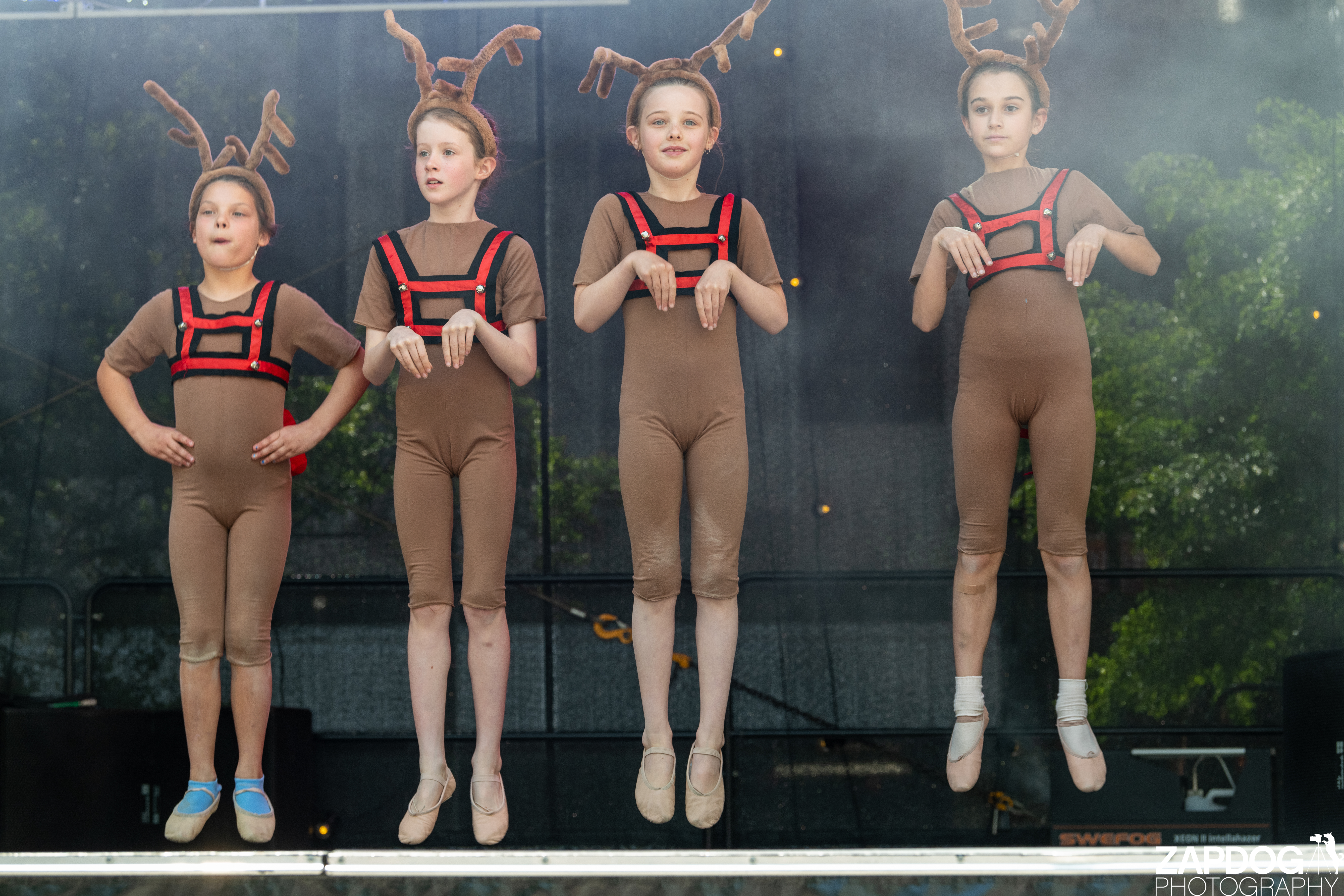 galleries/WellXmas2019/Dancers/welly2019_-3634.jpg