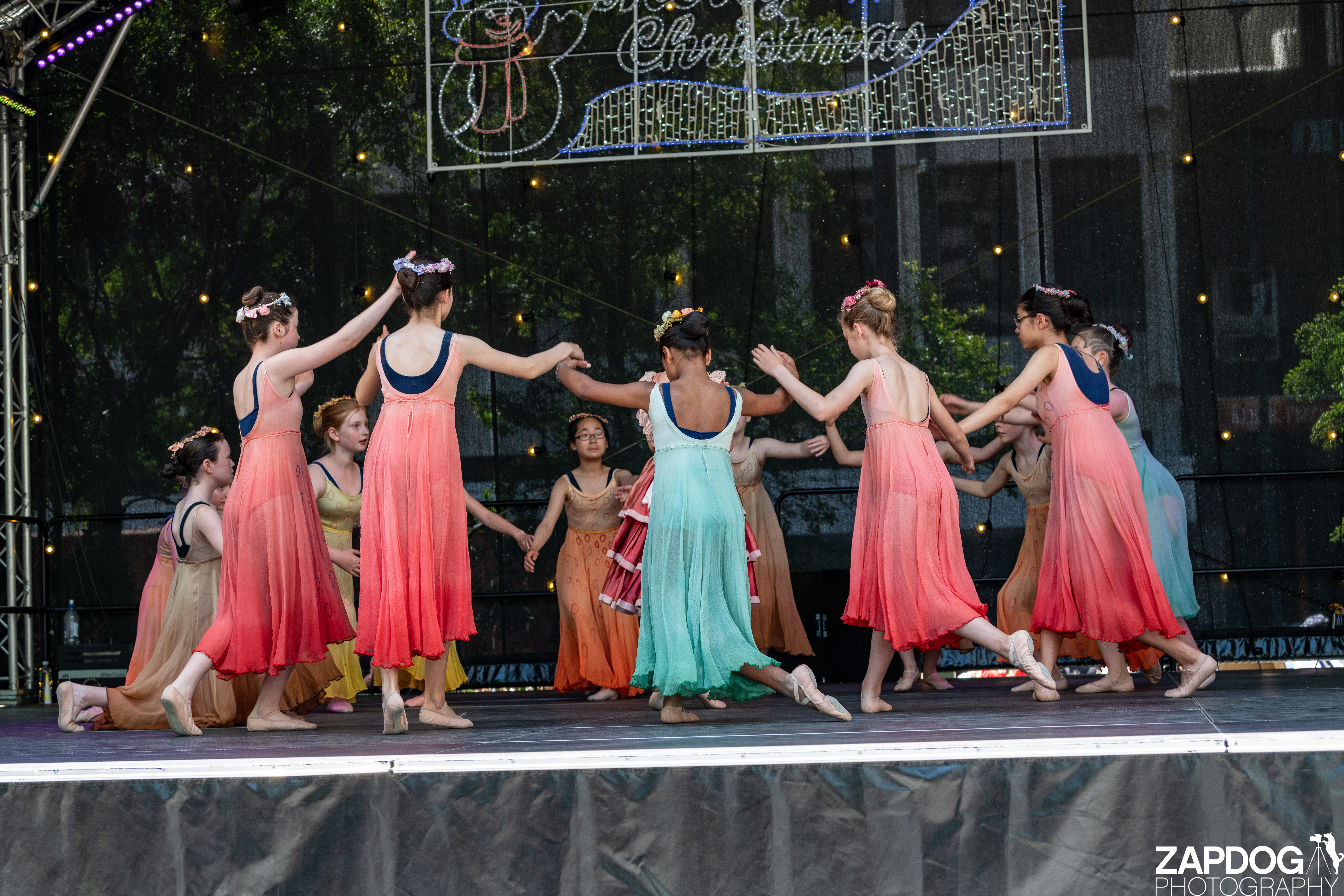 galleries/WellXmas2019/Dancers/welly2019_-4399.jpg
