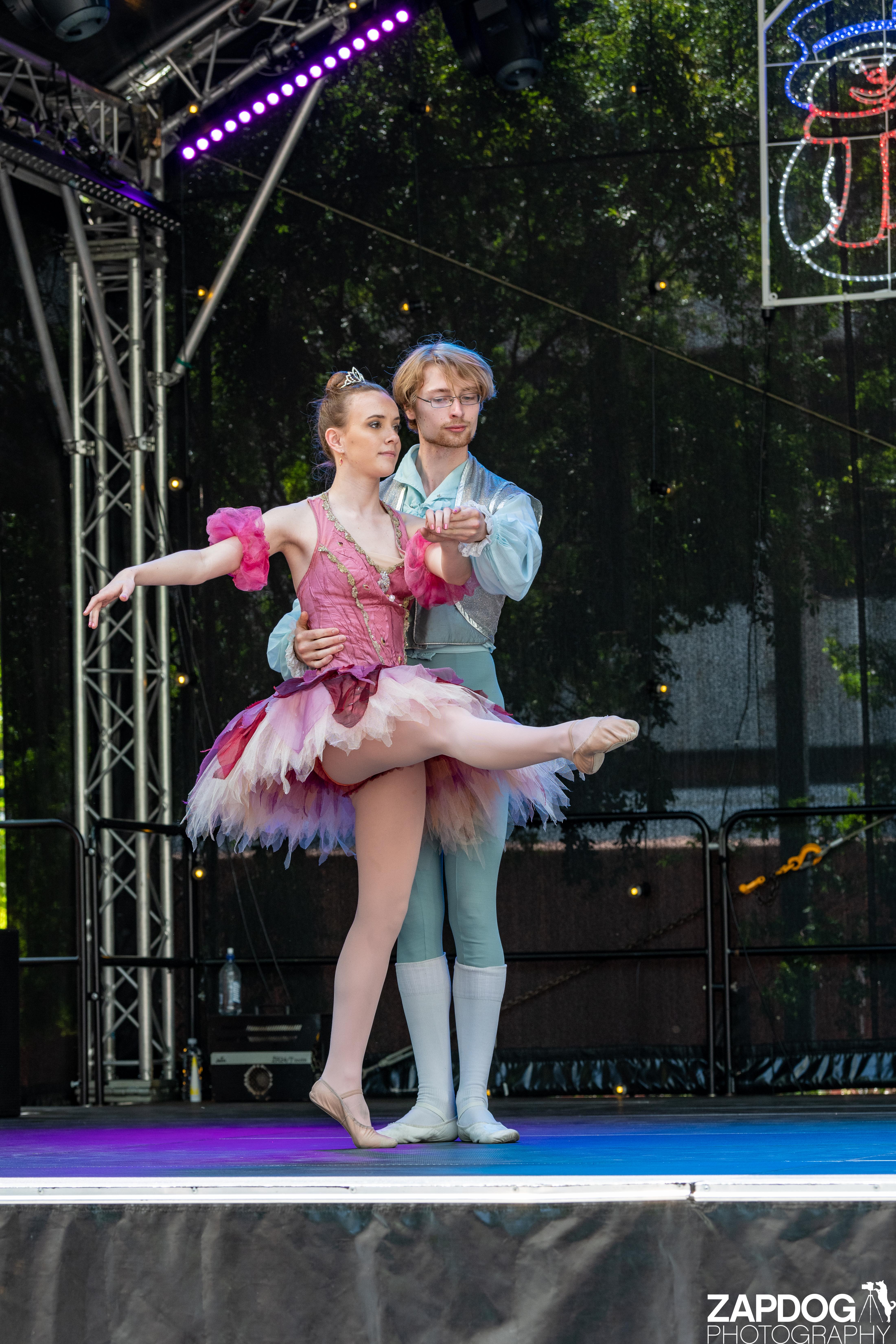galleries/WellXmas2019/Dancers/welly2019_-4456.jpg