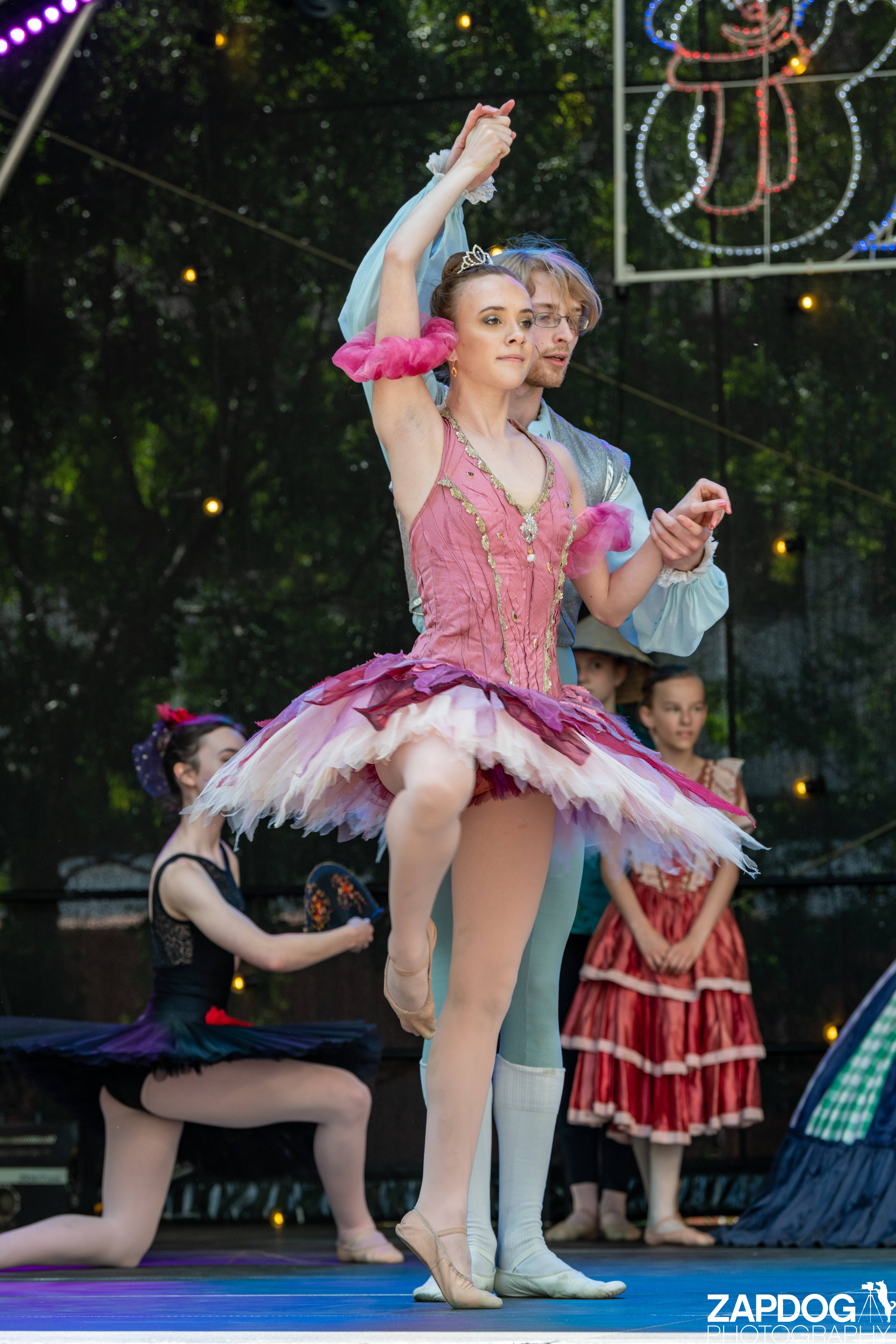 galleries/WellXmas2019/Dancers/welly2019_-4508.jpg