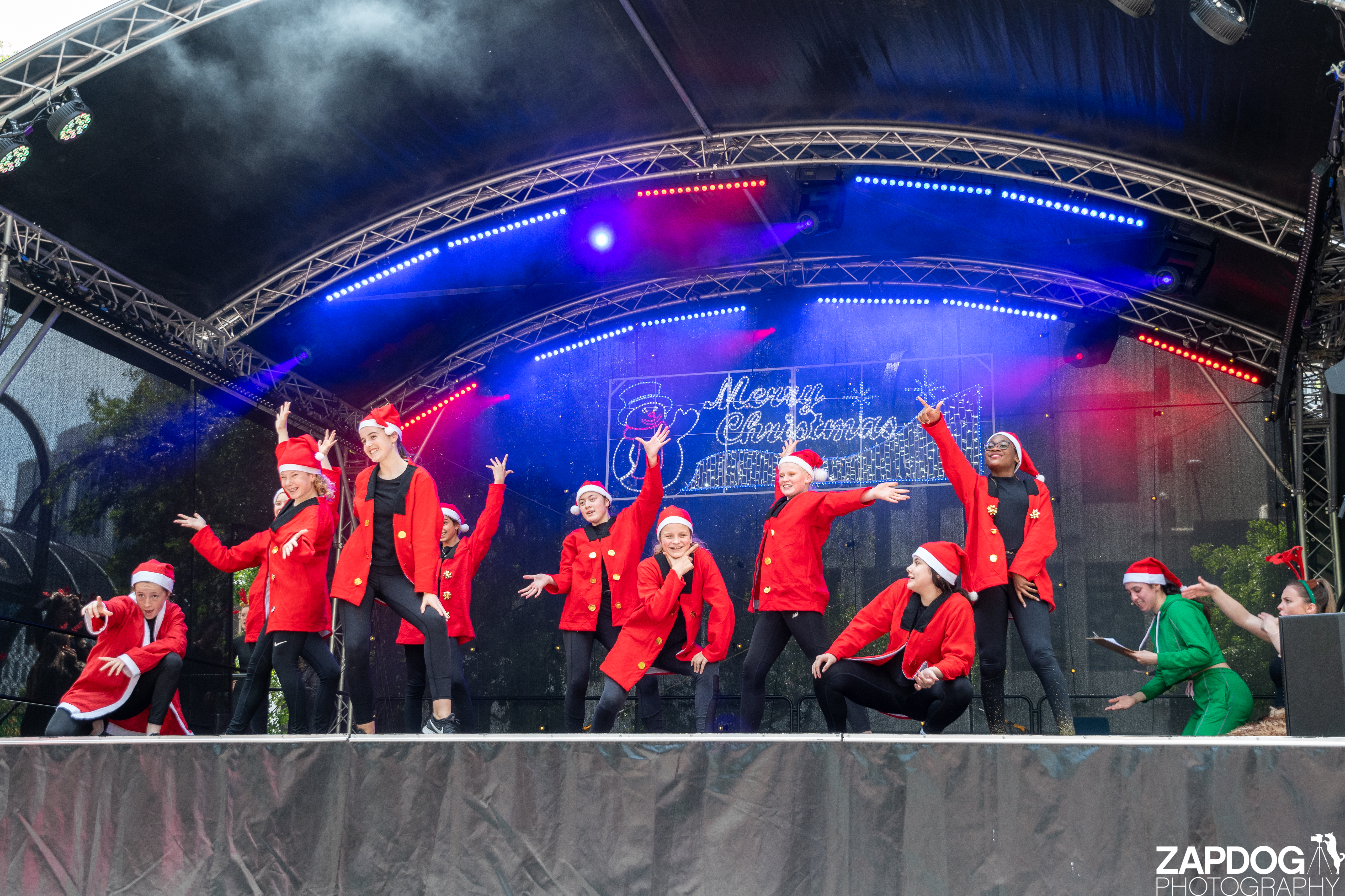 galleries/WellXmas2019/Dancers/welly2019_2_-5076.jpg