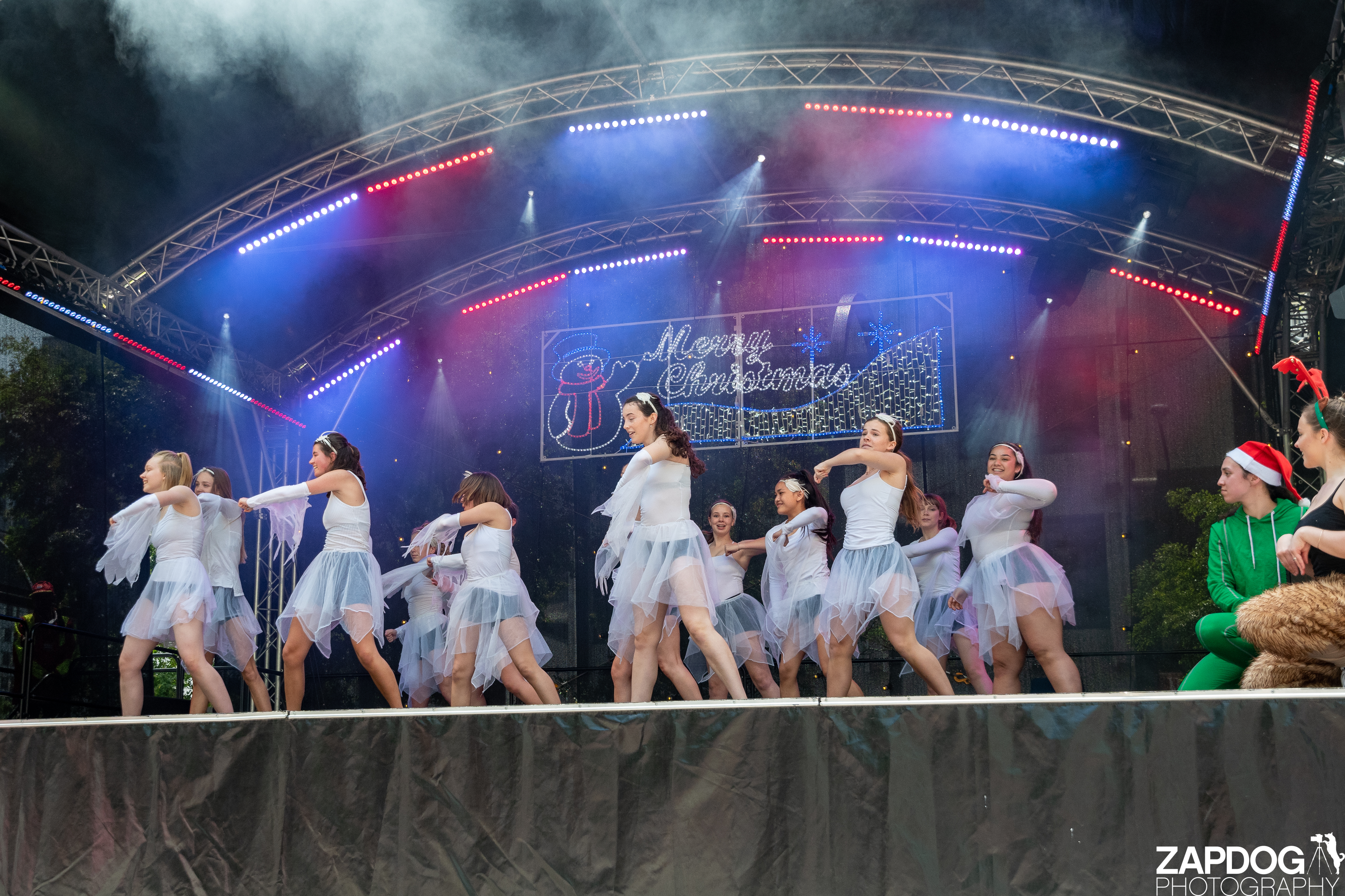 galleries/WellXmas2019/Dancers/welly2019_2_-5201.jpg