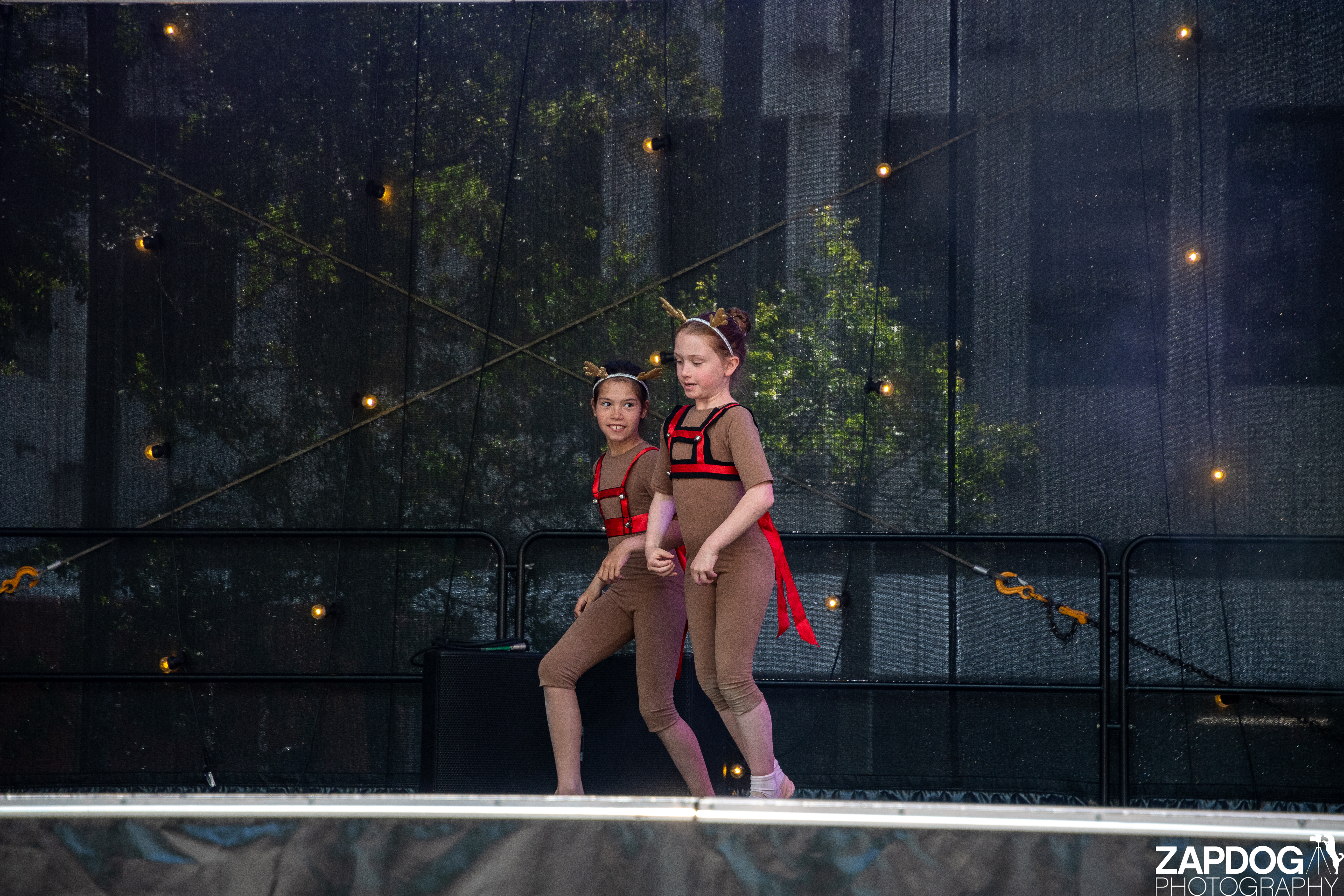 galleries/WellXmas2019/Dancers/welly2019_2_-5425.jpg