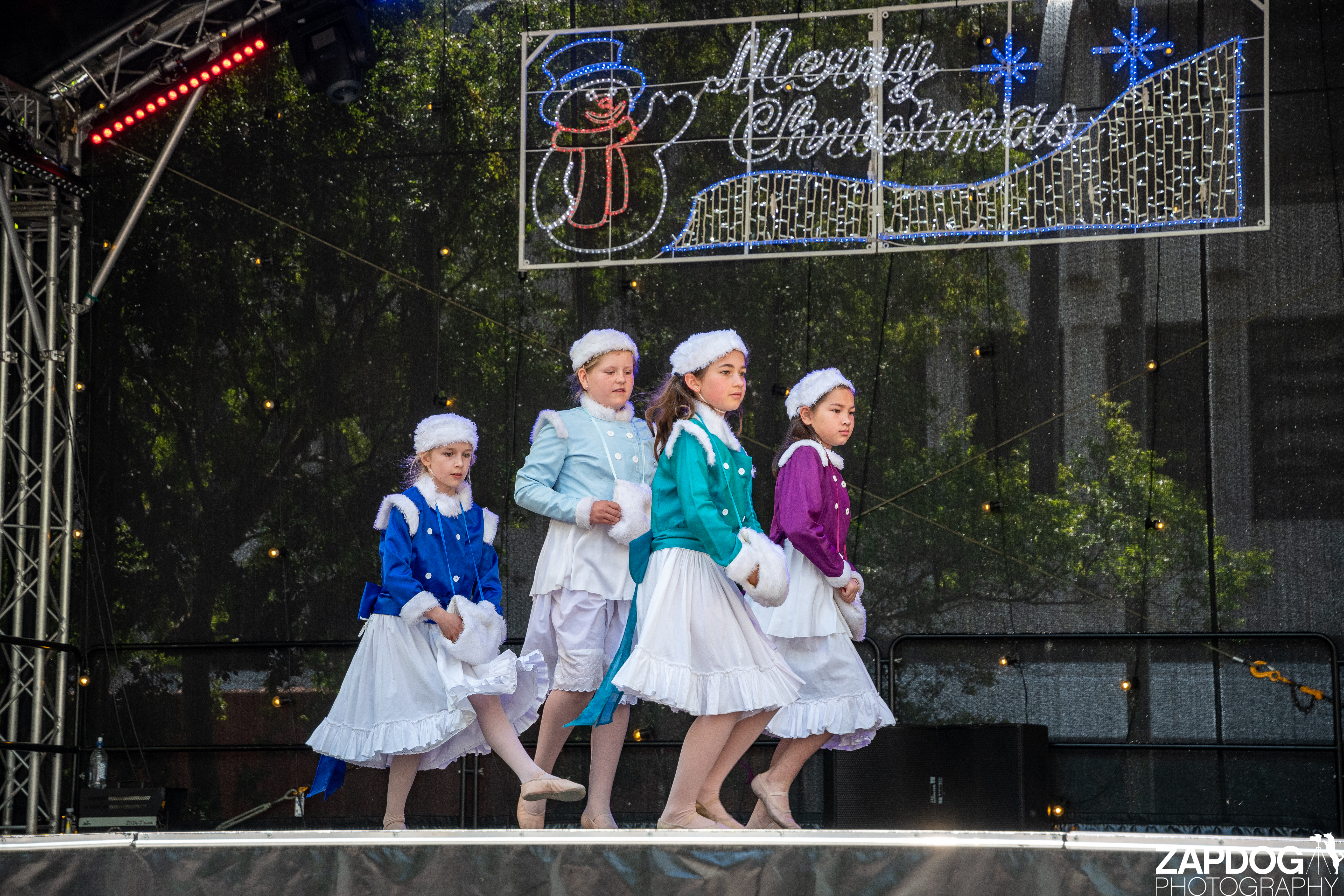 galleries/WellXmas2019/Dancers/welly2019_2_-5497.jpg