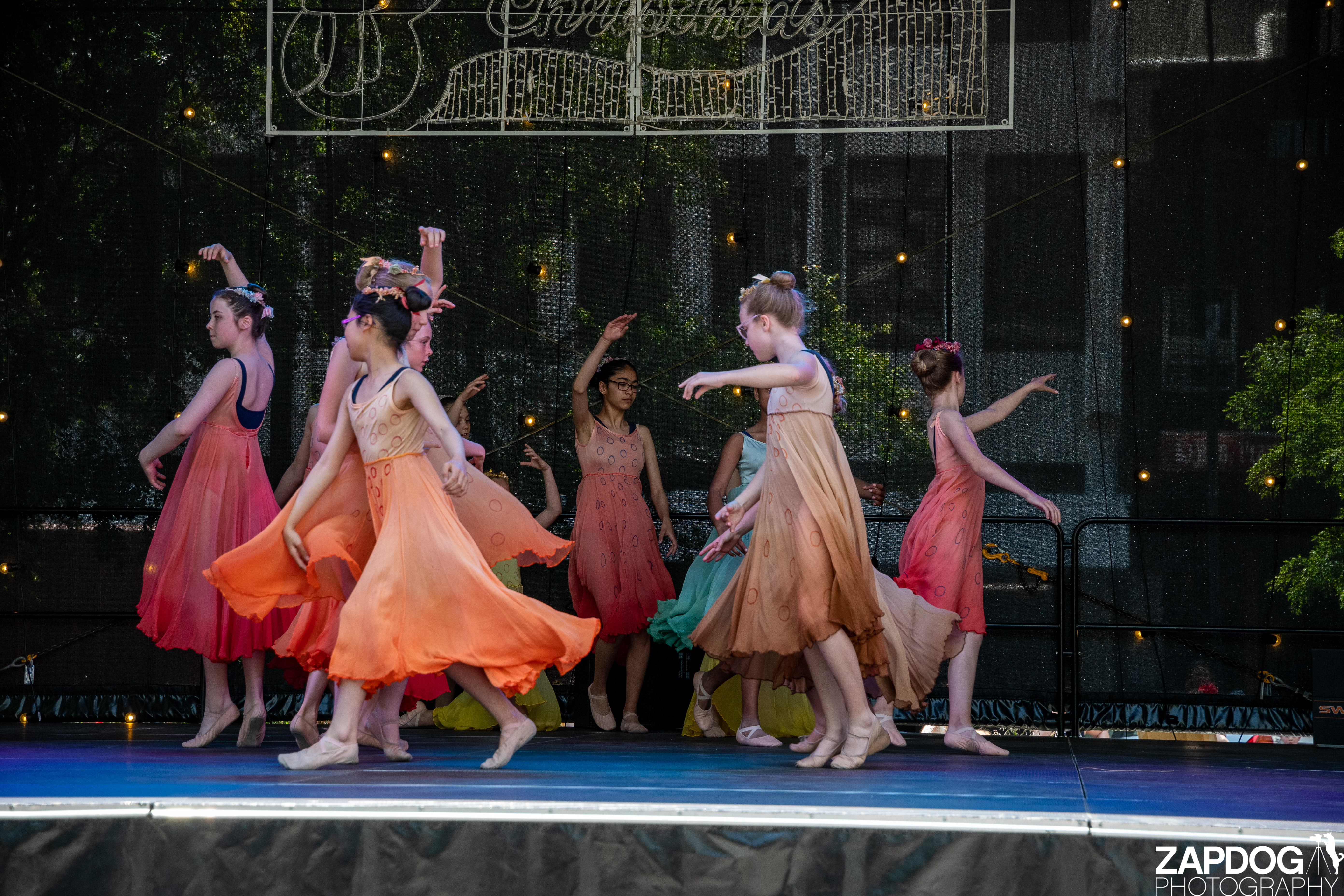 galleries/WellXmas2019/Dancers/welly2019_2_-5751.jpg