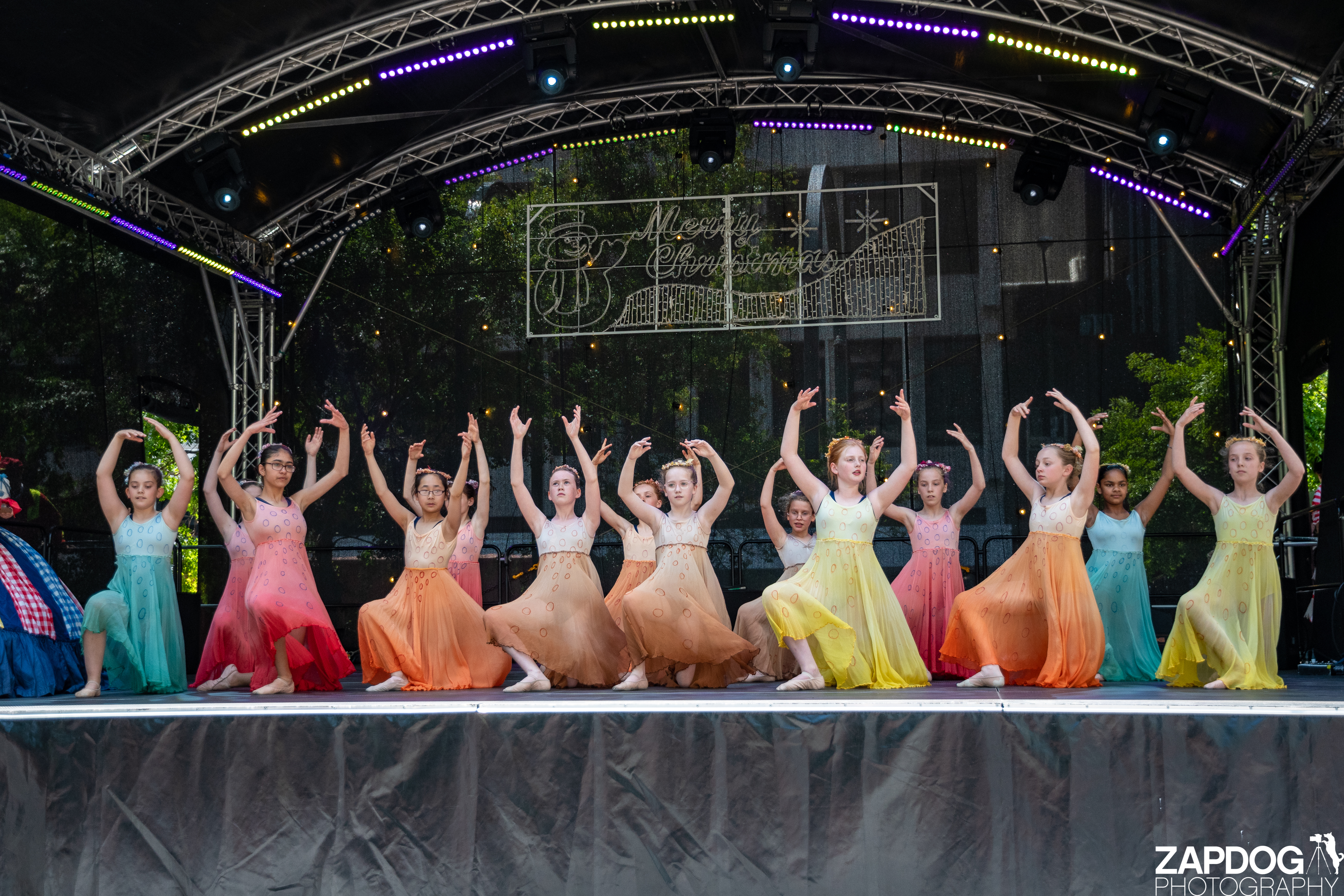 galleries/WellXmas2019/Dancers/welly2019_2_-5782.jpg